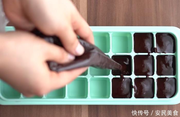 家中自制牛奶巧克力,丝滑香甜,口感醇厚,真是太好吃了