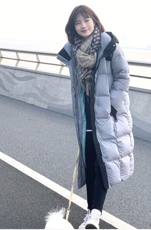 紧身裤|羽绒服越简单越好看,看下面这5套穿搭,小白也能穿出高级感!