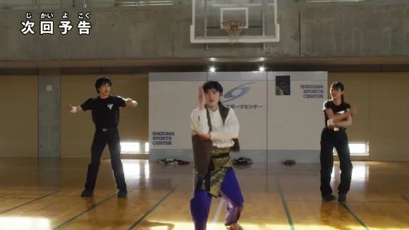 母舰|特利迦奥特曼第15话预告公开,母舰变形,利布特用跳舞特训剑悟