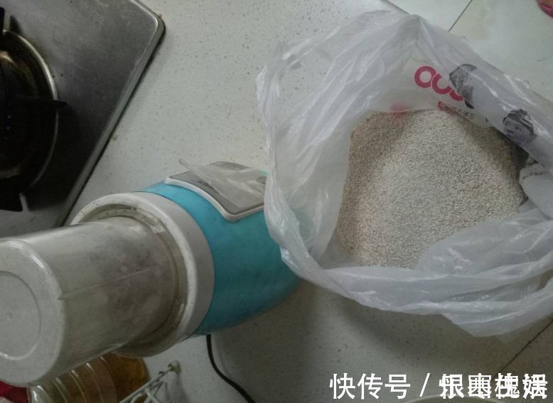 3样东西,吃完留下“废壳”,闷一闷拿来养花,比营养土强10倍