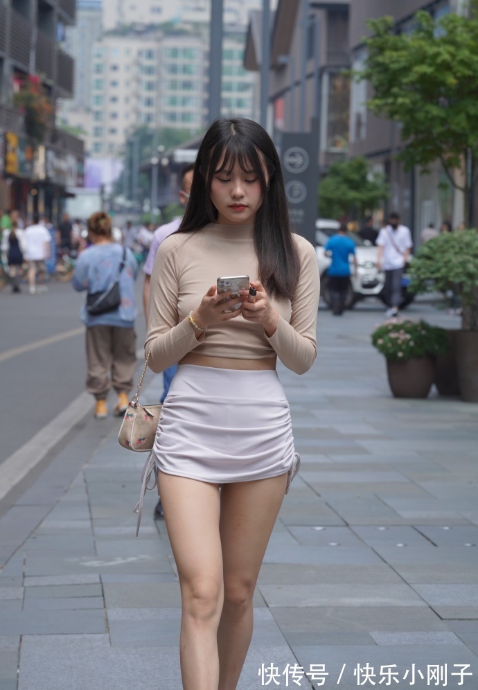 短裙|想穿得显瘦又减龄，那就试试运动短裙吧，潮人都爱穿
