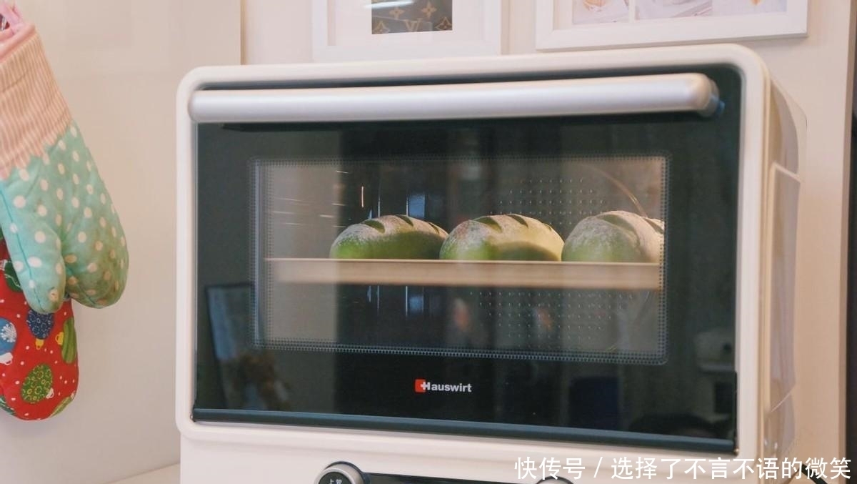 这款抹茶麻薯软欧,简单好做,满满坚果馅,好吃还不腻