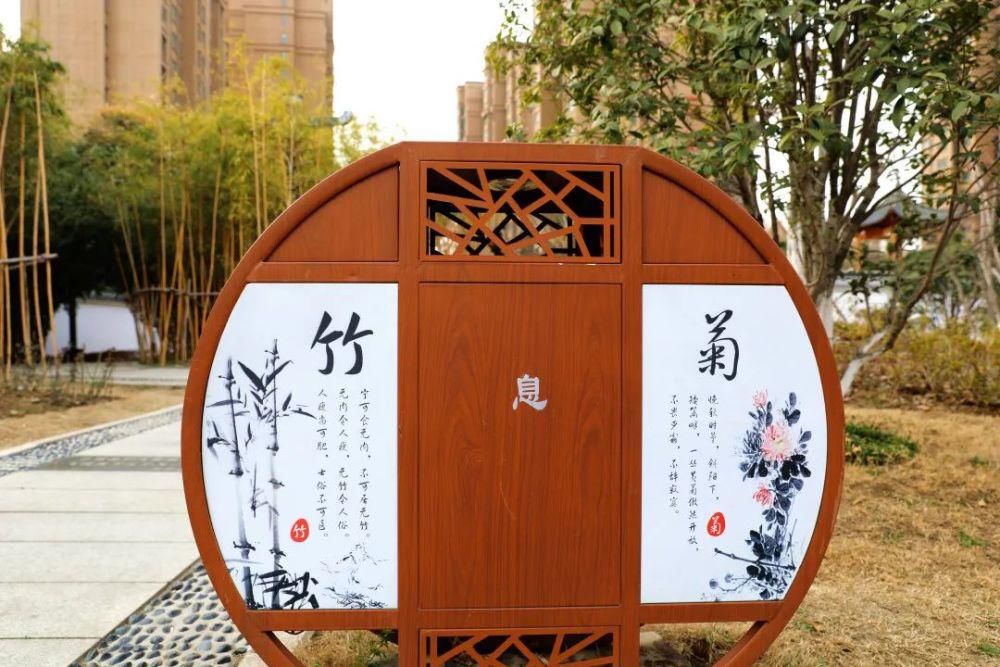低薪|唯有“春光”不可辜负，假期最后一天来这！