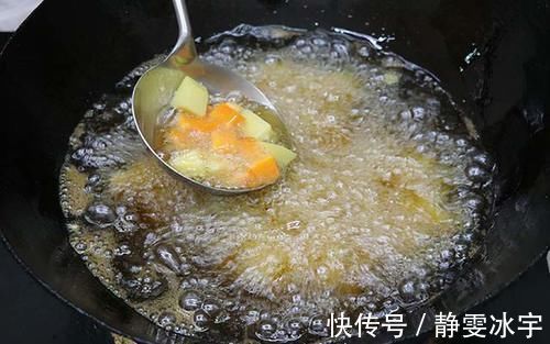 土豆不要炒土豆丝了，教你一道传统老菜炒三丁，做法简单好吃下饭