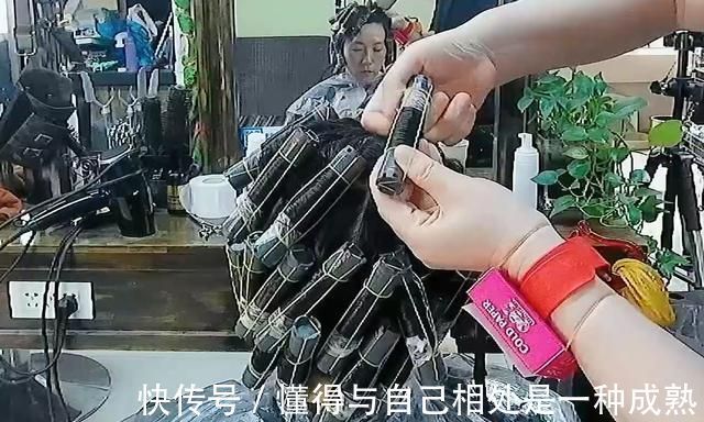 发型师 烫发“药水”便宜和贵的有啥区别?贵不一定是好的,但好的肯定贵