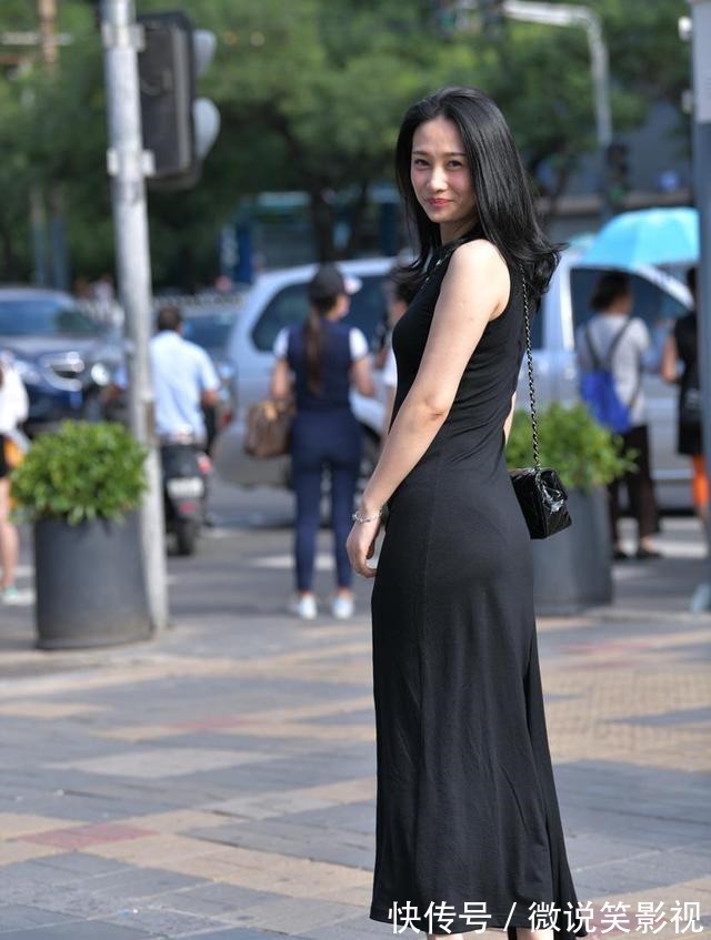 无袖 优雅的墨染无袖褶裙,表现出时尚和裙子的风格!