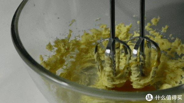 法式焦糖杏仁酥,上层焦糖杏仁浓郁香脆,下层酥饼奶酥掉渣,真香