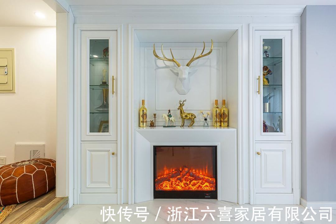 衣帽间|当时尚高级灰遇上粉色少女心，65㎡轻奢风打造理想的高品质居住空间