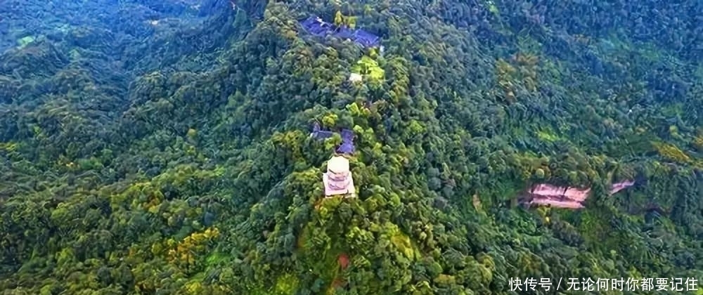 都江堰|为爱青城天下幽，不辞风雨渡江游