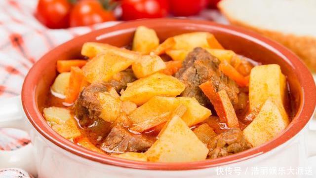 做法|炖牛肉时,别再用八角花椒了,大厨教你正确做法,肉质软烂更入味