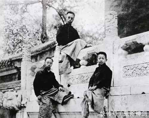 溥仪|清朝最后的国舅爷,隐姓埋名活了95岁,临终前喃喃:姐姐是冤枉的