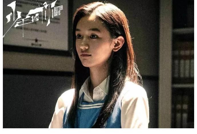 突变团竞挑战三轮变猎手！开局直接用拳头淘汰强化战士！