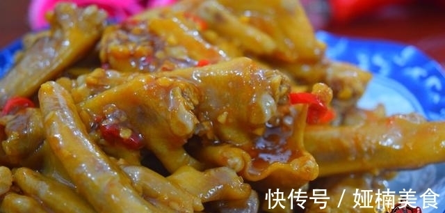 蒜汁鸭掌最好吃的做法,简单美味又下饭,看看你喜欢吃不?