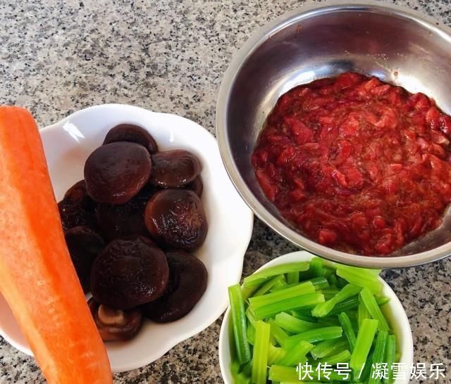 时蔬炒牛肉,营养丰富,味道鲜美,家人都喜欢