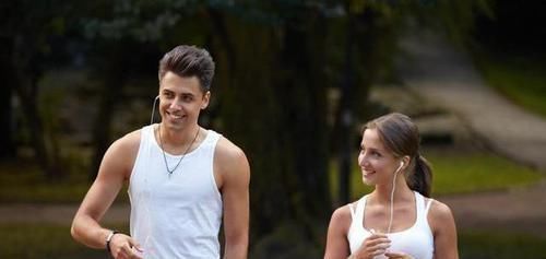 雄性激素分泌|雄性激素即将“枯竭”的男性，四类食物，趁早忌口，可别放任不管