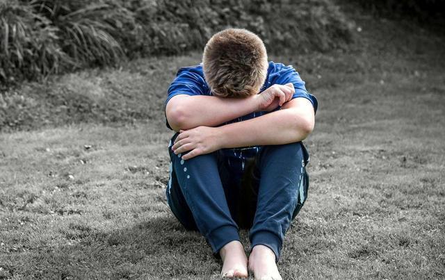 取名|儿子姓“戴”,老师不敢喊他的全名,妈妈无奈:我也只能叫他乳名