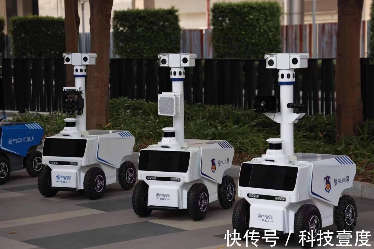 红外热成像|巡逻机器人一叫应答来帮忙，公共场所人员走失难寻？
