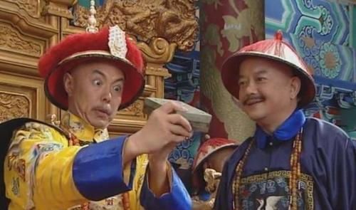 纪晓岚@乾隆一上联:金木水火土,和珅纪晓岚各自对出下联,谁对得好