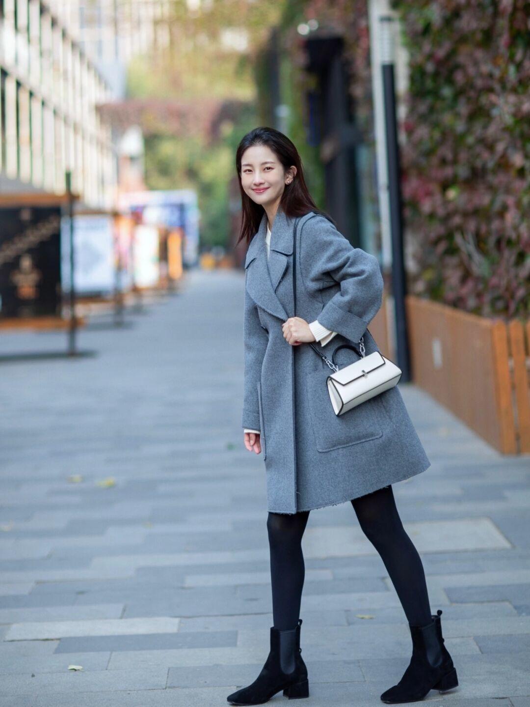 高跟鞋 冬天穿不出时尚感?不妨看看大衣穿搭示范,照着搭美得不像话