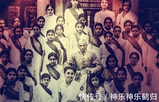 穆斯林@这个世俗的穆斯林在缔造伊斯兰国家后,成了国父,还是猪肉爱好者