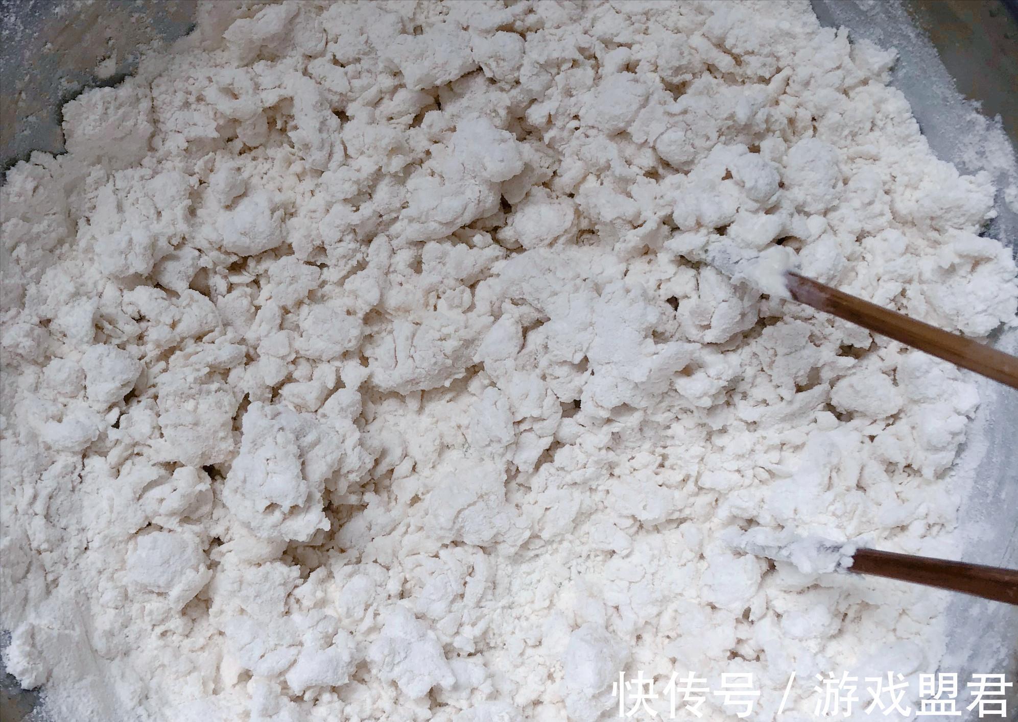 死面大饼怎么做软而不硬?用对和面水是关键,教程来了,一学就会