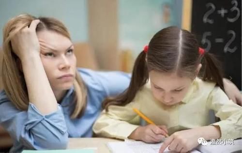 听学霸|孩子一年级家长有没有必要陪孩子写作业？听学霸家长怎么说