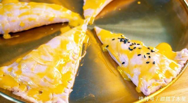 苹果派|不用揉面不用起酥,就能做出酥脆可口的苹果派,一口咬下料超足