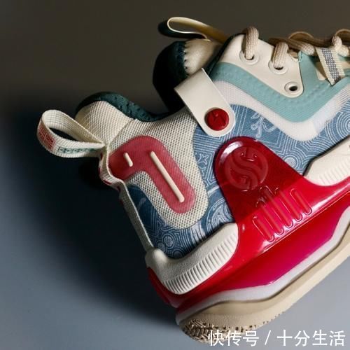 李宁 一元复始,万象开来!361度AG1最美配色来了,进口鞋太香了