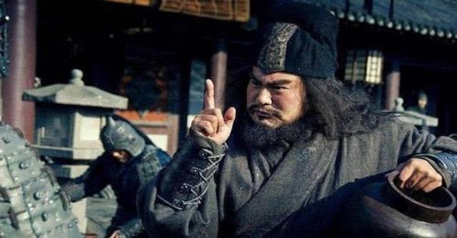 支持|刘备在称帝前属于打不垮的小强之一，背后是谁在支持他前进？