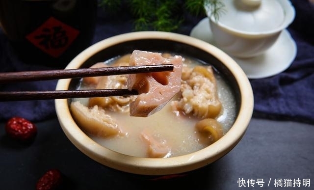 作法全|炖排骨汤时,不能焯水也不能直接炖,如此做,孩子很爱喝