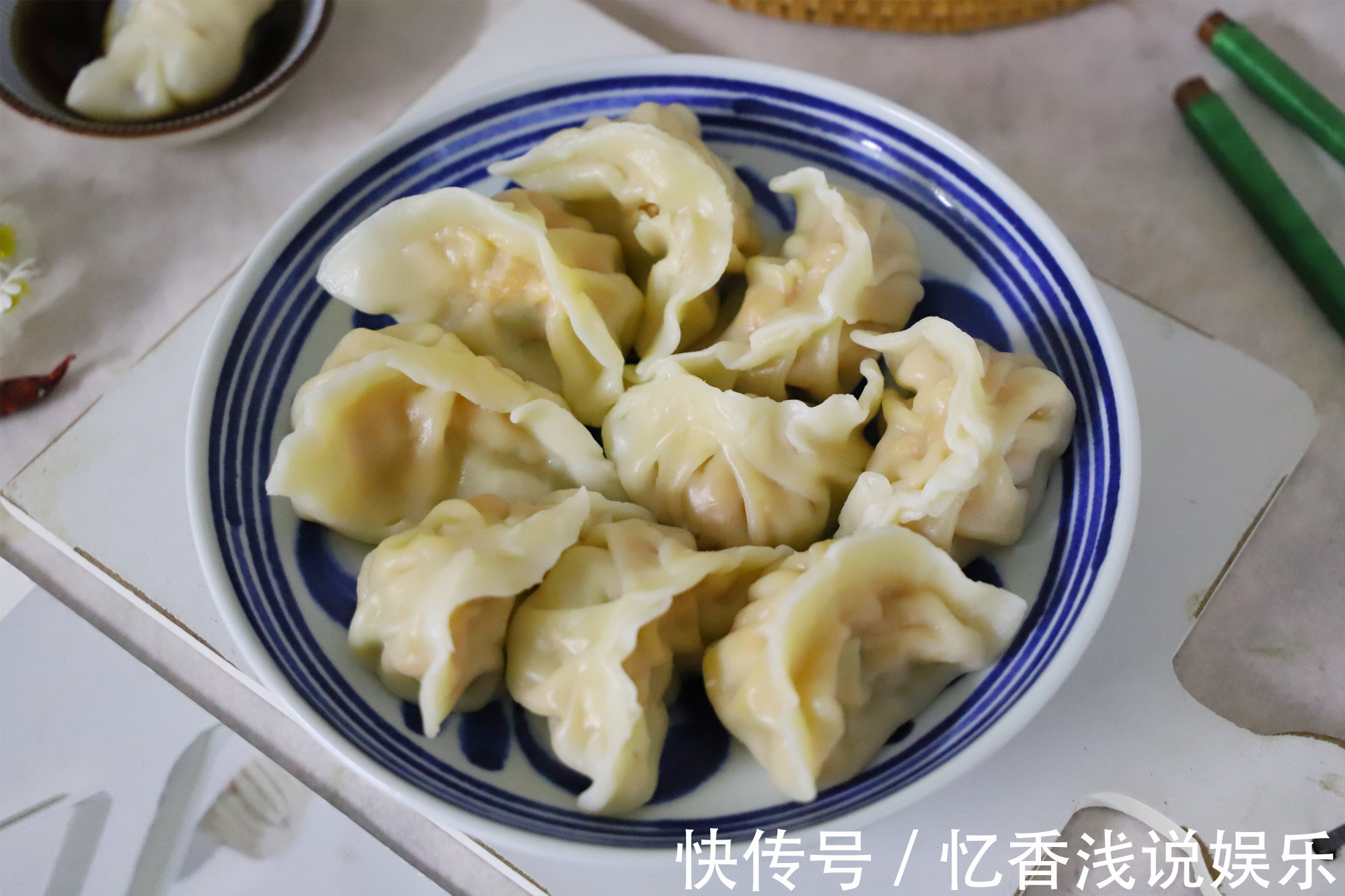 包饺子|夏天多吃此碱性蔬菜,用来包饺子,比韭菜鲜嫩,清香味美不上火