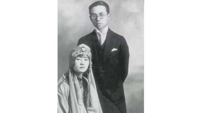 何以|都是富养女儿,何以林徽因婚姻幸福、事业有成,陆小曼却潦草一生