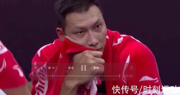 赵睿|徐杰1打3不给易建联传球,60秒独得7分太风光,阿联无奈苦笑叹息