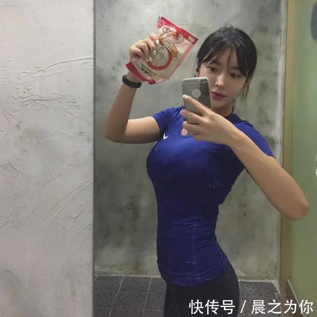 运动健身|有运动“天赋”的韩国女孩,4年健身成专业教练,谁说微胖不美