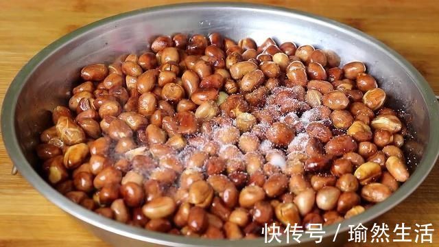 好吃|原来炒花生米也有秘诀,加入一种调料,更加酥脆,比买的还好吃