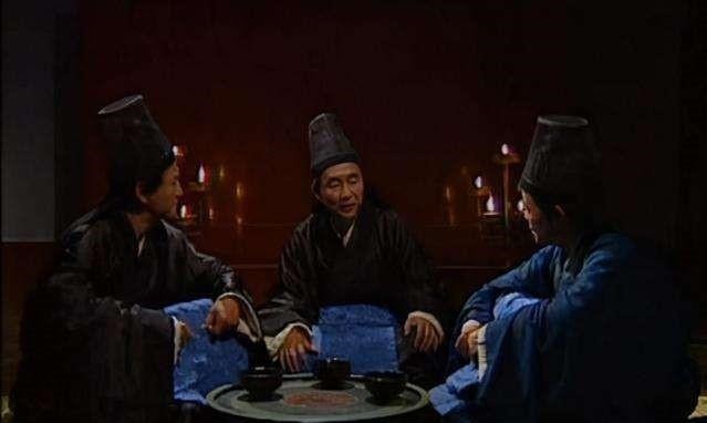 导致|东汉宦官侯览，勾结朋党欺压朝堂上下，导致全天下的反对