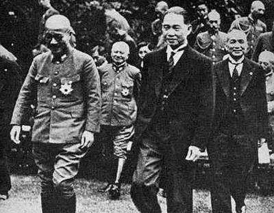 以此|他在汪精卫的绝命诗中加了8个字，以此讥讽汪精卫，惨遭76号暗杀