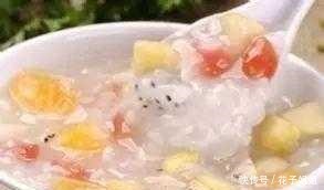 美食推荐莲藕木耳炒肉片、海苔香酥虾、鲜果燕麦粥、蜜汁鸭舌！