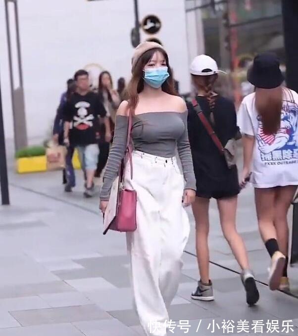 穿搭|休闲装都可以穿出时尚气质,一件t恤衫自带潮流气息