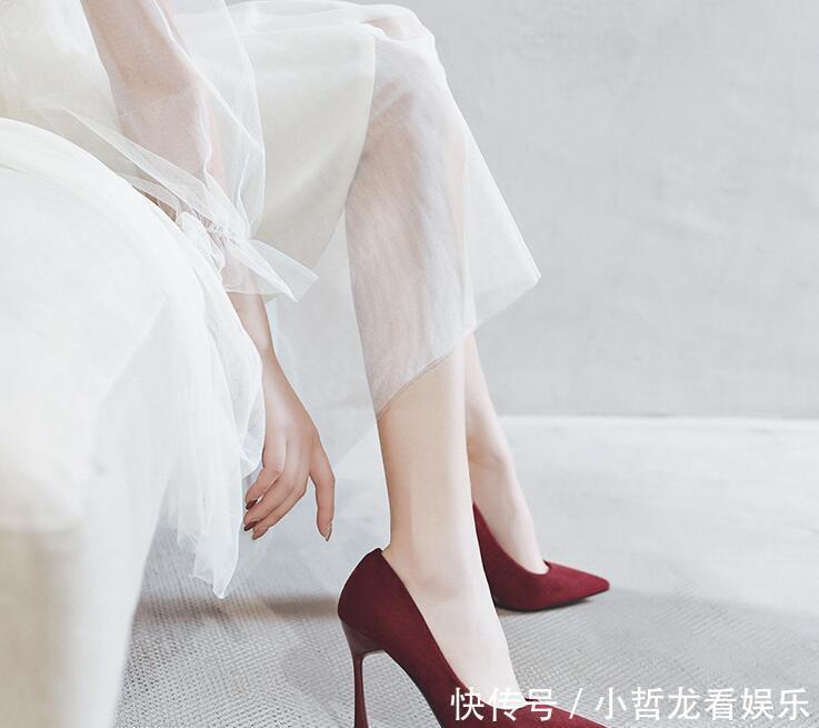怪不得老婆不穿皮鞋了,当下正流行的高跟鞋,显高还有气质