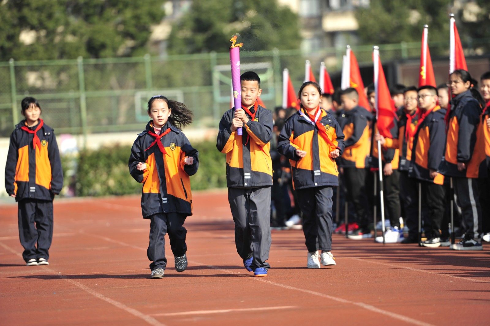 好好学习|“一起向未来”——临平区实验小学“弘临”思政学院第一课