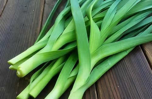 護膚|女性到了中年，適合吃3種食物，美白護膚，排毒抗衰，緩解疲勞