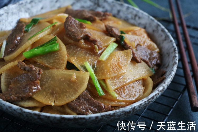 牛肉片|冬天，宁可不吃肉也要吃这素菜，便宜营养，才8毛钱一斤，要多吃