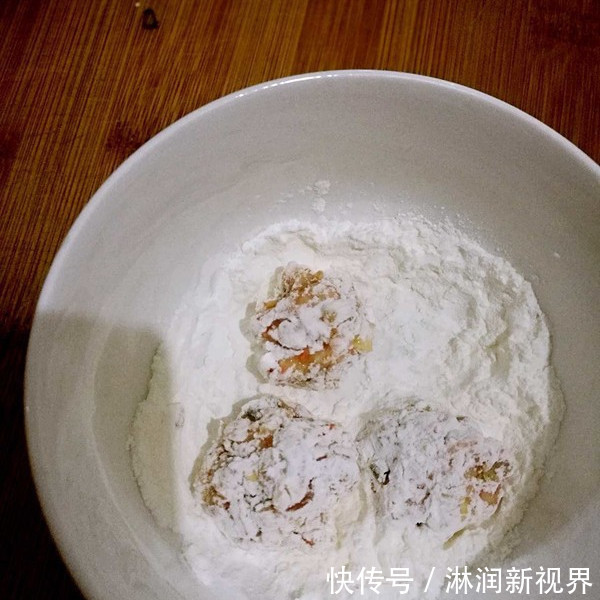 小粒粒|自从豆腐这样做,家里老人孩子都爱吃,隔三差五做一次,营养鲜嫩