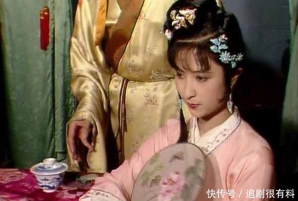 秋桐为何能夺得贾琏独宠?超过凤平尤三人之和?看看贾琏怎么说