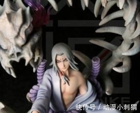 女帝|阿宅手办被母亲弄坏,粘好后的样子,让人笑到腹肌疼