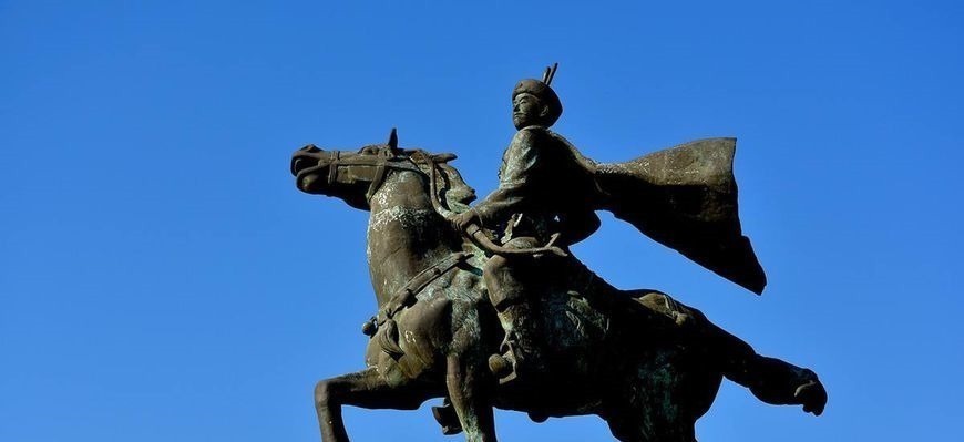 天龙八部@乔峰为契丹立了大功,被封南院大王,此官职相当于中土的什么官!