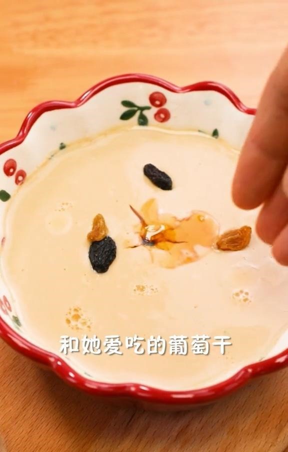 最解酒的是浓茶大错特错,白酒最怕它,厨房就有,酒前吃还护肝