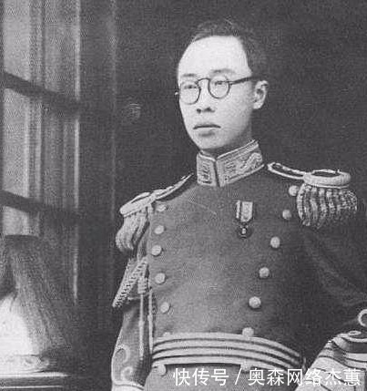 溥仪|溥仪与日军天皇会面，餐桌前的2个动作被两国人瞧不起