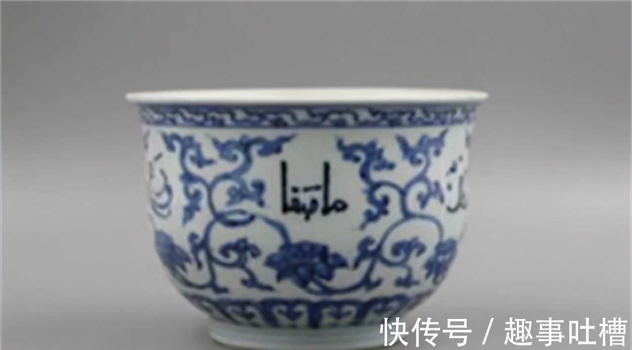 伊斯兰装饰#文明交融下的蓝釉陶瓷:驼铃与铁蹄带来一抹幽蓝,成长于华夏沃土